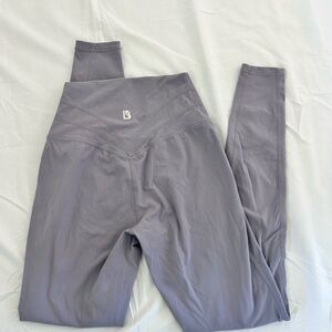 BUFFBUNNY - Legacy Leggings - XS